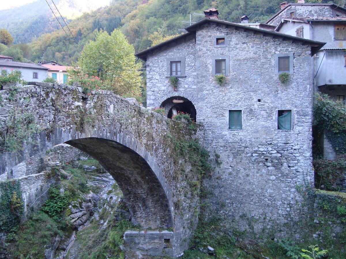 مبيت وإفطار Pescaglia Palazzo Giusti المظهر الخارجي الصورة